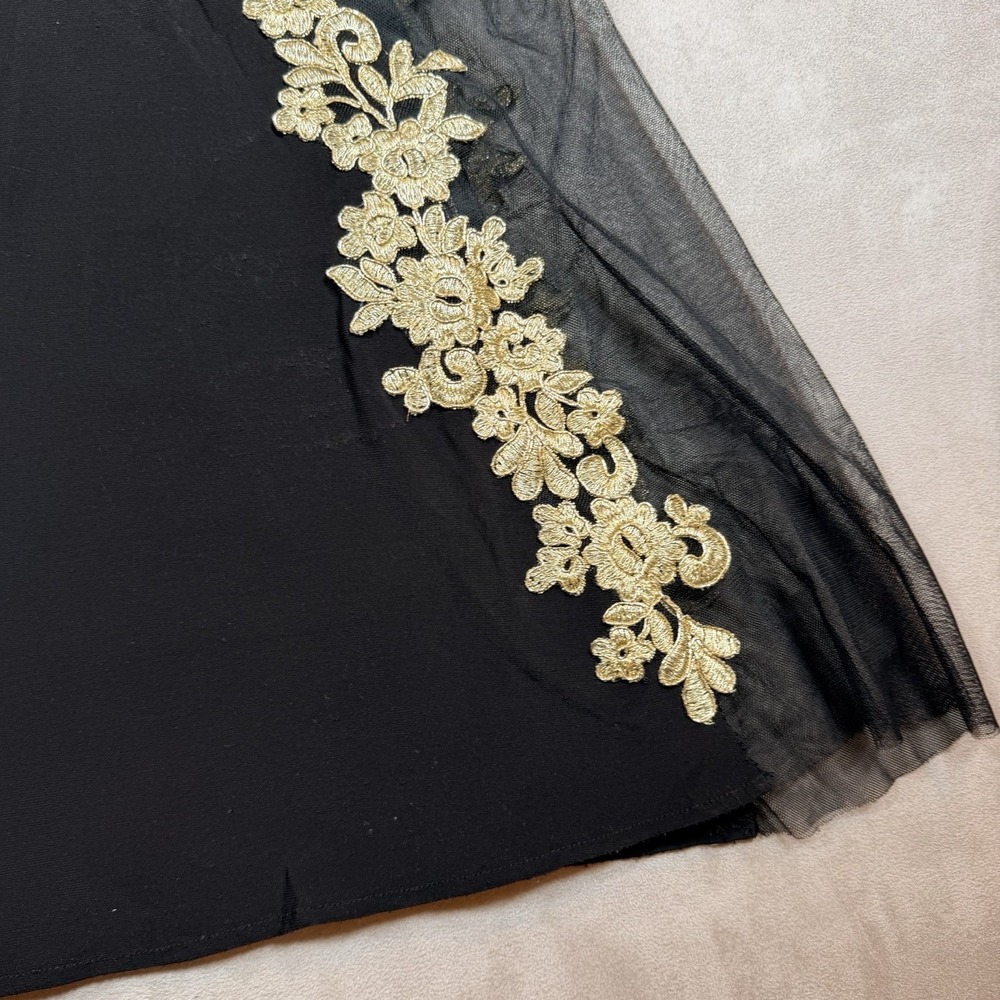 Betsy & Adam Women's 0 Black Gold Embroidered Mermaid Formal Evening Gown - Picture 14 of 16